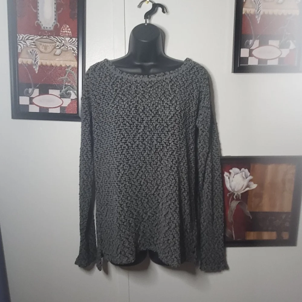 Aeropostale Black and Gray Textured Scoop Neck Sweater - Picture 10 of 10